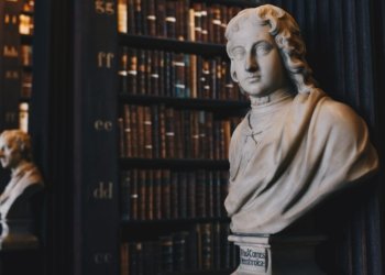 CPA – Subsequent purchaser  – Builder – Non delivery of flat – Is a consumer